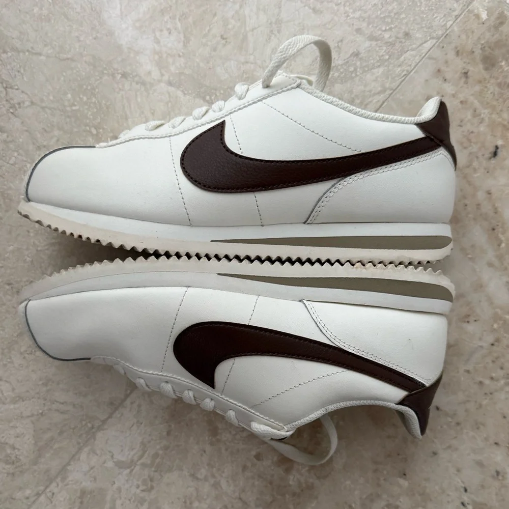 Nike Women's Cortez Leather - Picture 4 of 9